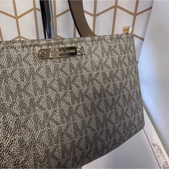 NWOT  Gold Michael Kors Belt Small bag. main image 5